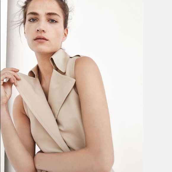 massimo dutti sleeveless jacket